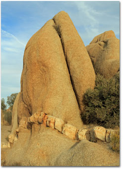 Image of a Split Rock in Joshua Tree National Park.
